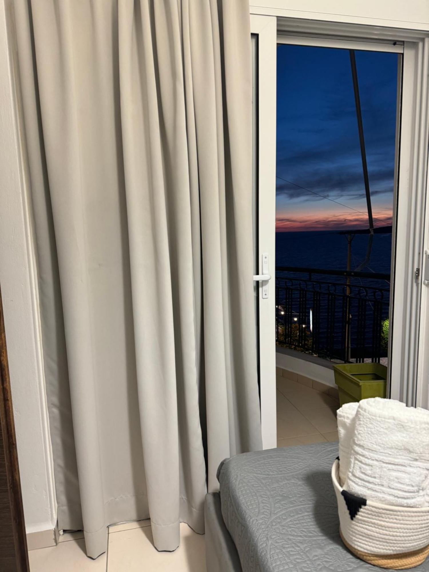 Belaire Luxury Apartment *